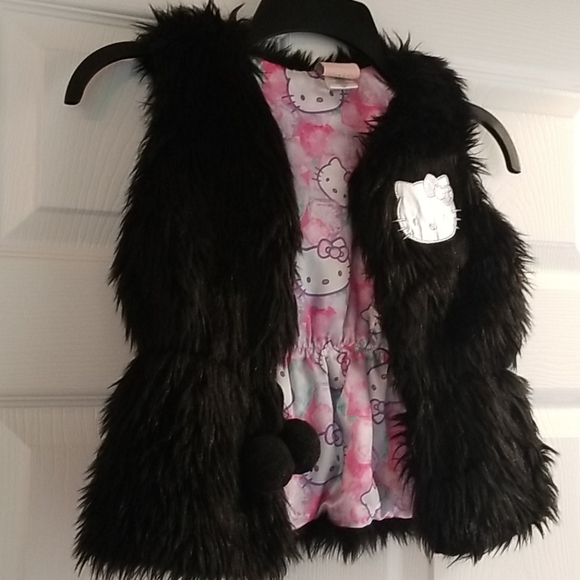 Hello Kitty girl's fur vest NWOT - Picture 3 of 4